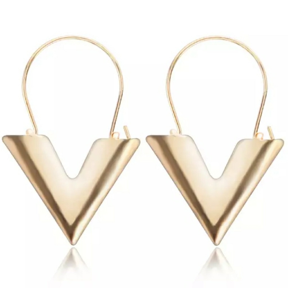 NEW Gold Tone V Earrings - Picture 2 of 7